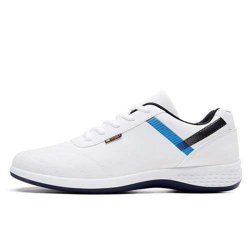 Men's sports shoes